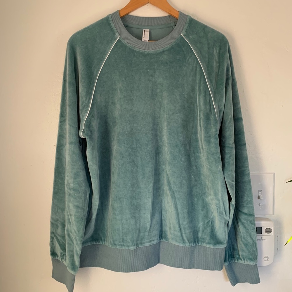 American Apparel velour sweater | Size M